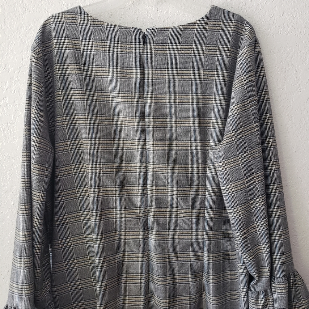 White House Black Market Long Sleeve Dress - Picture 6 of 10